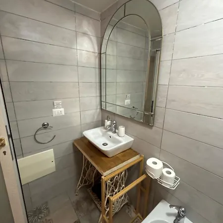 Whiteflower Apartman Bari